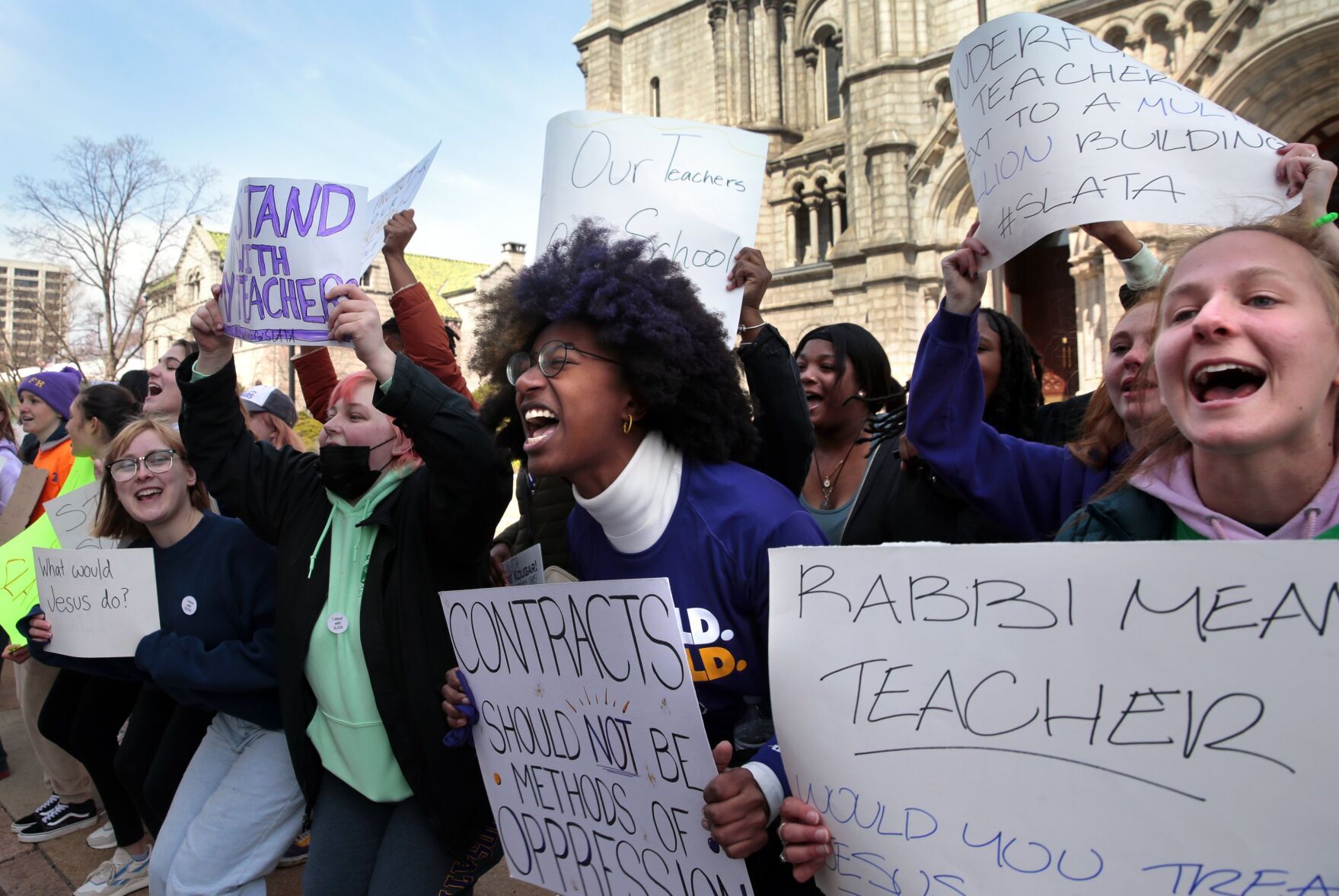 Catholic students rally to support teachers